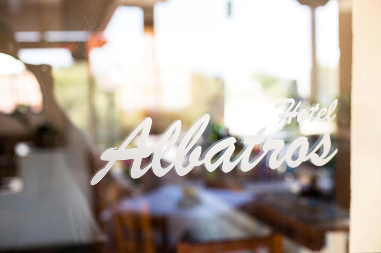 Albatross Hotel Maleme Eksteriør bilde